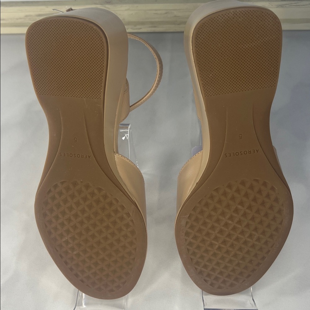 AEROSOLES Tan Strappy Sandals wedges - Picture 4 of 4